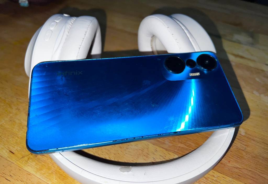 Infinix Hot 20S